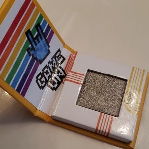 Tetris eyeshadow T-spin